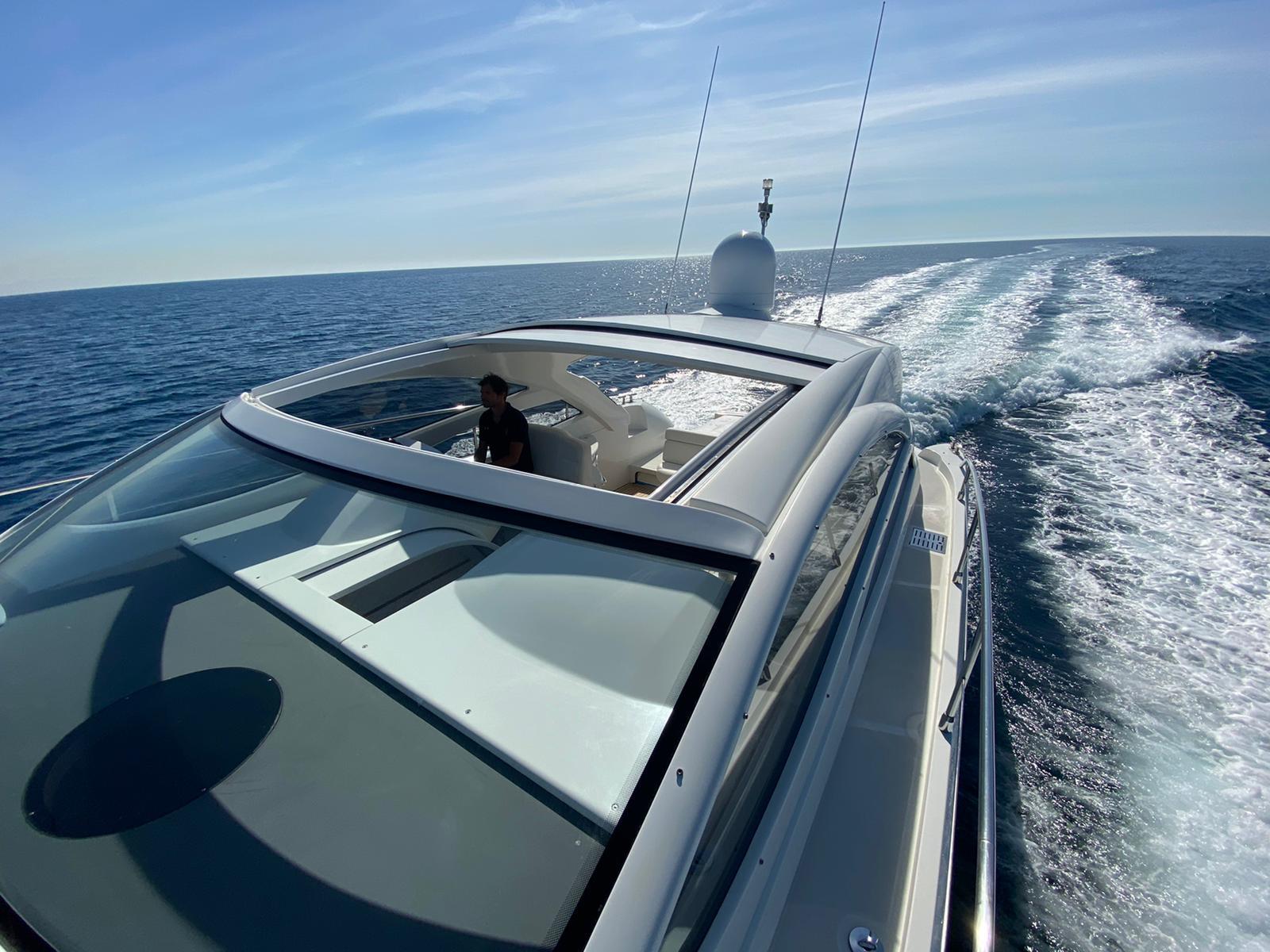 2009 PERSHING 50' 